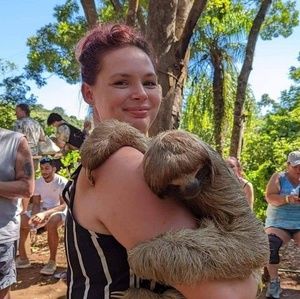 Meet your Posher, Johntia